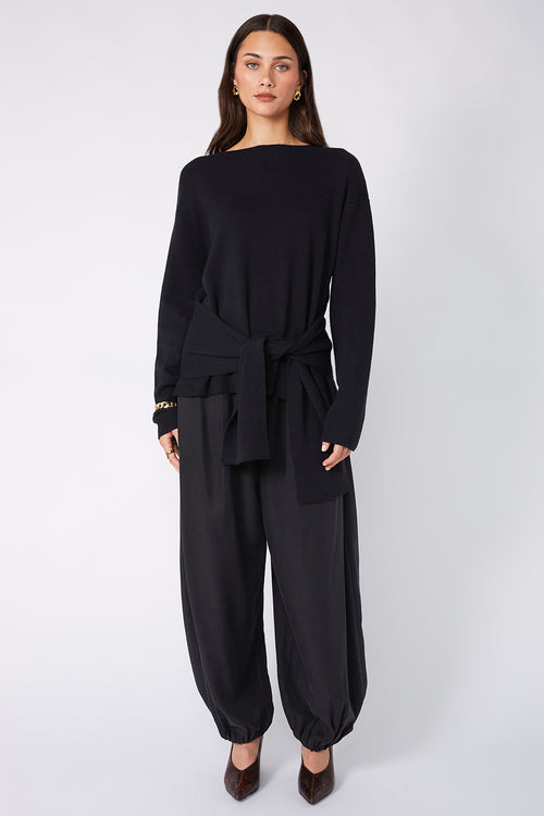 tie sweater / black