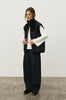 united vest / black