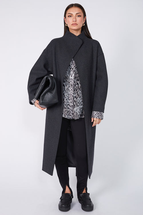 untold oversize shirt / silver wilderness print