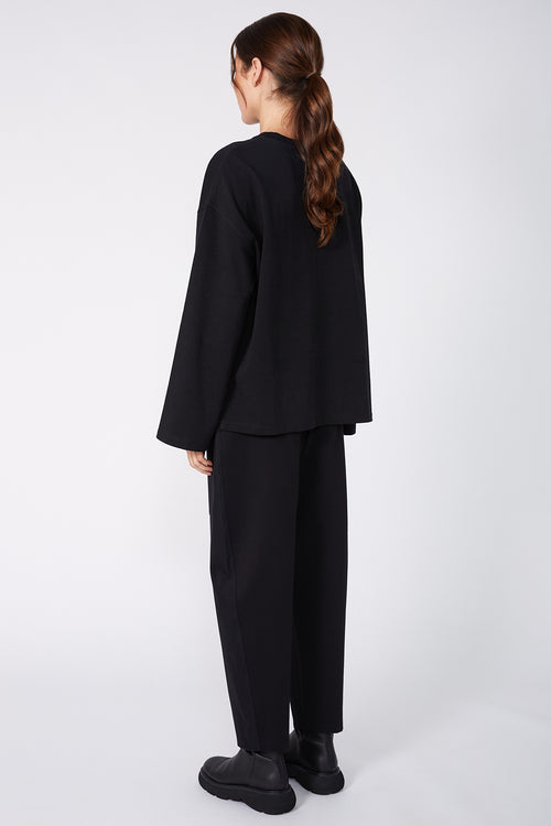 urban top / black