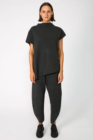 vent vest / charcoal marle