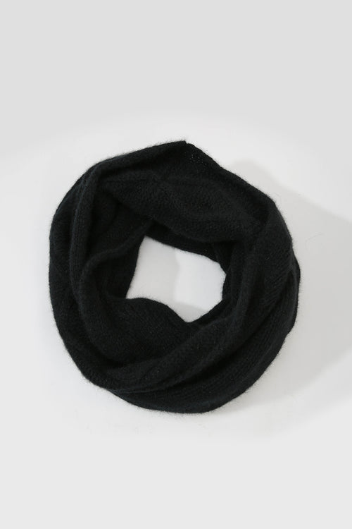 haloed scarf / black