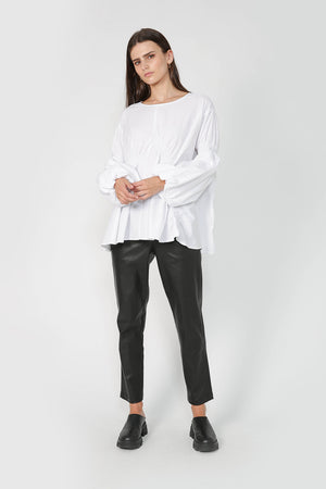 striate top / white